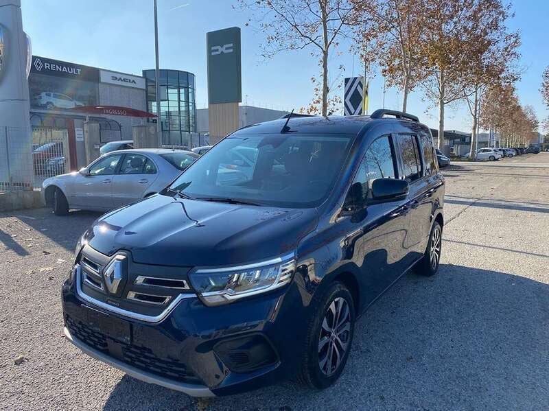 Usata Renault Kangoo Techno 50 kW (69 CV) 2023 Blu/azzurro Monovolume