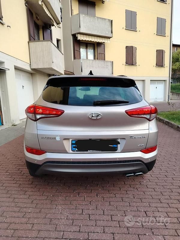 Usata 2016 Hyundai Tucson SUV | 16.500 € - Immagine 1/4