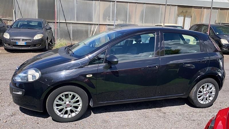 Usata Fiat Punto Evo 74 CV (54 kW) 2011 Nero Utilitaria