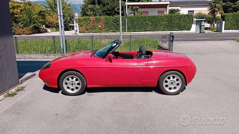 Usata Fiat Barchetta 130 CV (95 kW) 1997 Rosso Cabrio