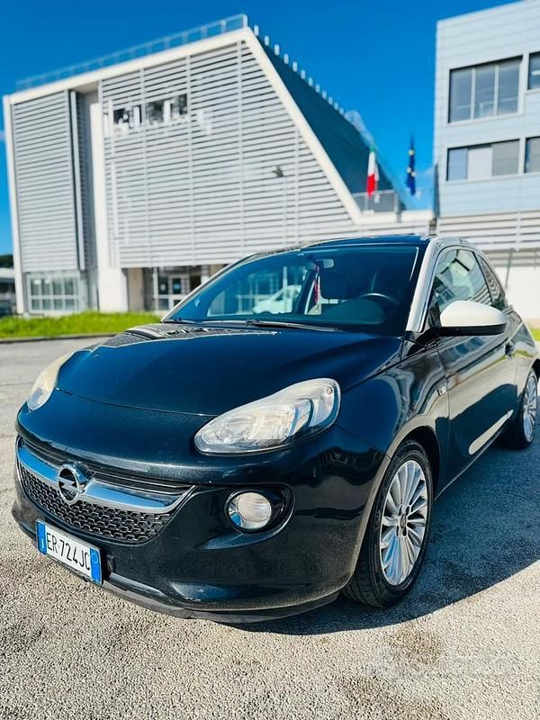 Usata Opel Adam 87 CV (63 kW) 2015 Nero Utilitaria