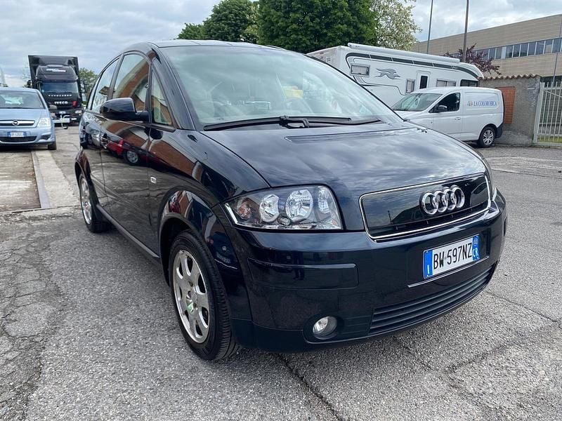 Usata Audi A2 75 CV (55 kW) 2002 Nero Utilitaria