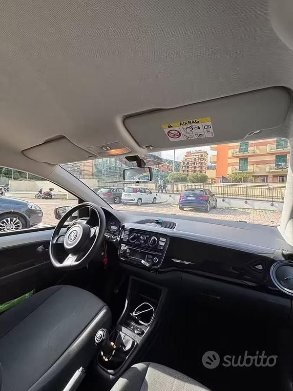 Usata VW up! 75 CV (55 kW) 2015 Bianco Utilitaria