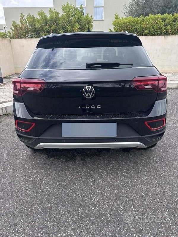 Usata VW T-Roc Life 150 CV (110 kW) 2023 Nero SUV