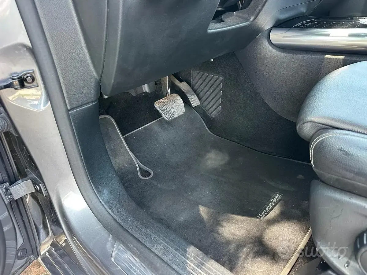 Usata Mercedes A180 116 CV (85 kW) 2020 Grigio Berlina