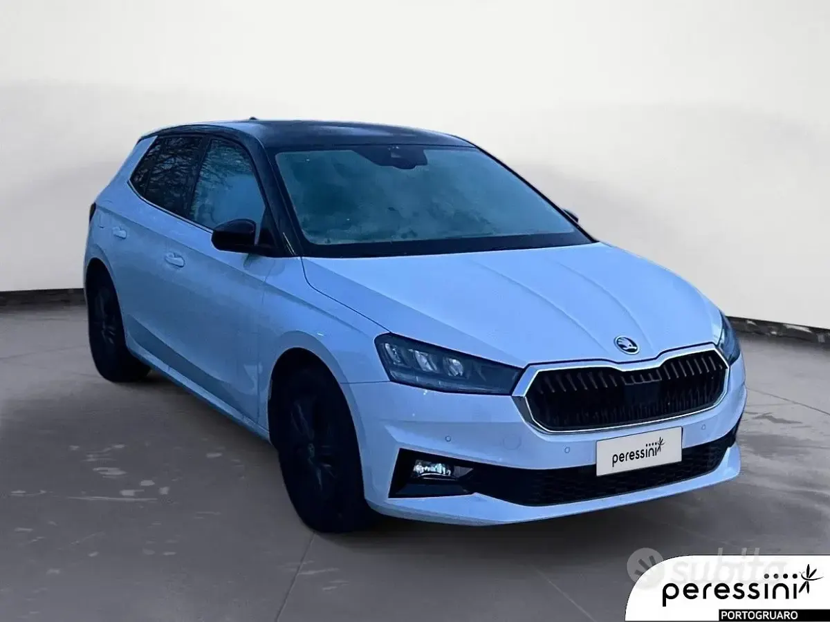 Usata Skoda Fabia Style 95 CV (69 kW) 2025 Bianco luna metallizzato nero Utilitaria