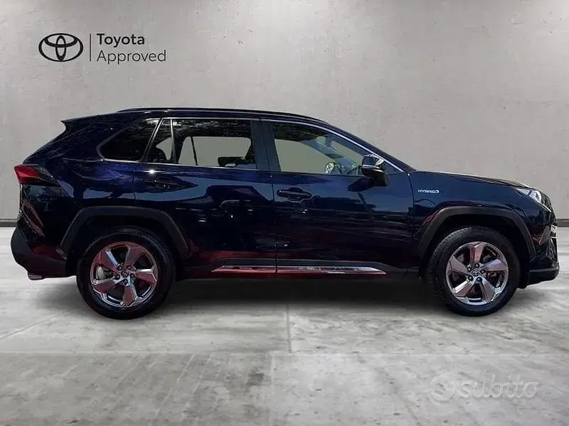 Usata Toyota RAV4 Hybrid 218 CV (160 kW) 2022 Bluazzurro SUV