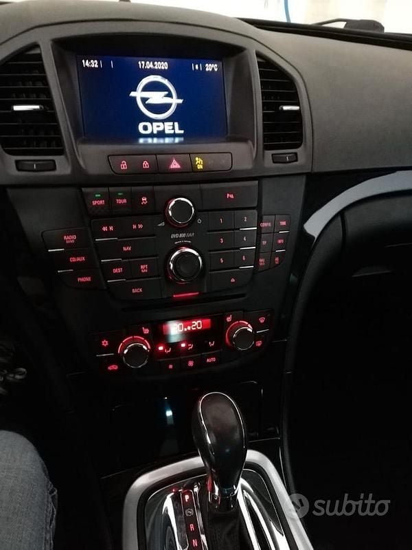 Usata Opel Insignia 160 CV (117 kW) 2009 Grigio Station wagon