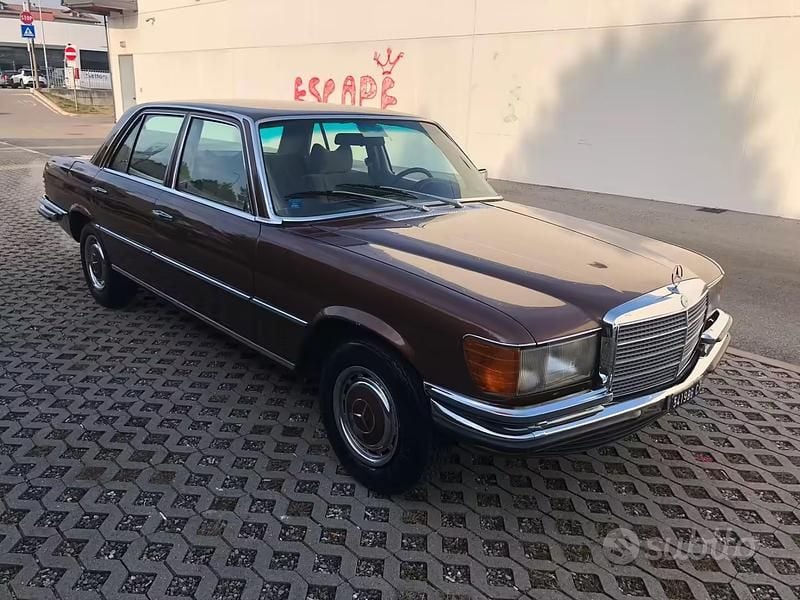 Usata Mercedes 280 1970 Marrone Berlina