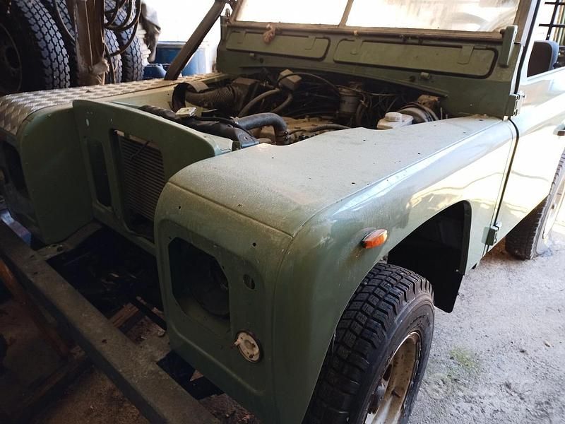 Usata Land Rover 88 1970 Verde SUV