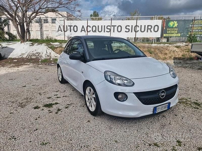 Usado Opel Adam Jam 87 CV (63 kW) 2015 Blanco Utilitario