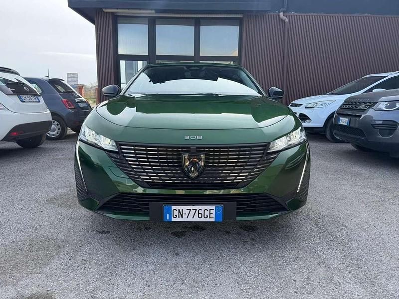 Usata Peugeot 308 GT 131 CV (96 kW) 2023 Verde Utilitaria