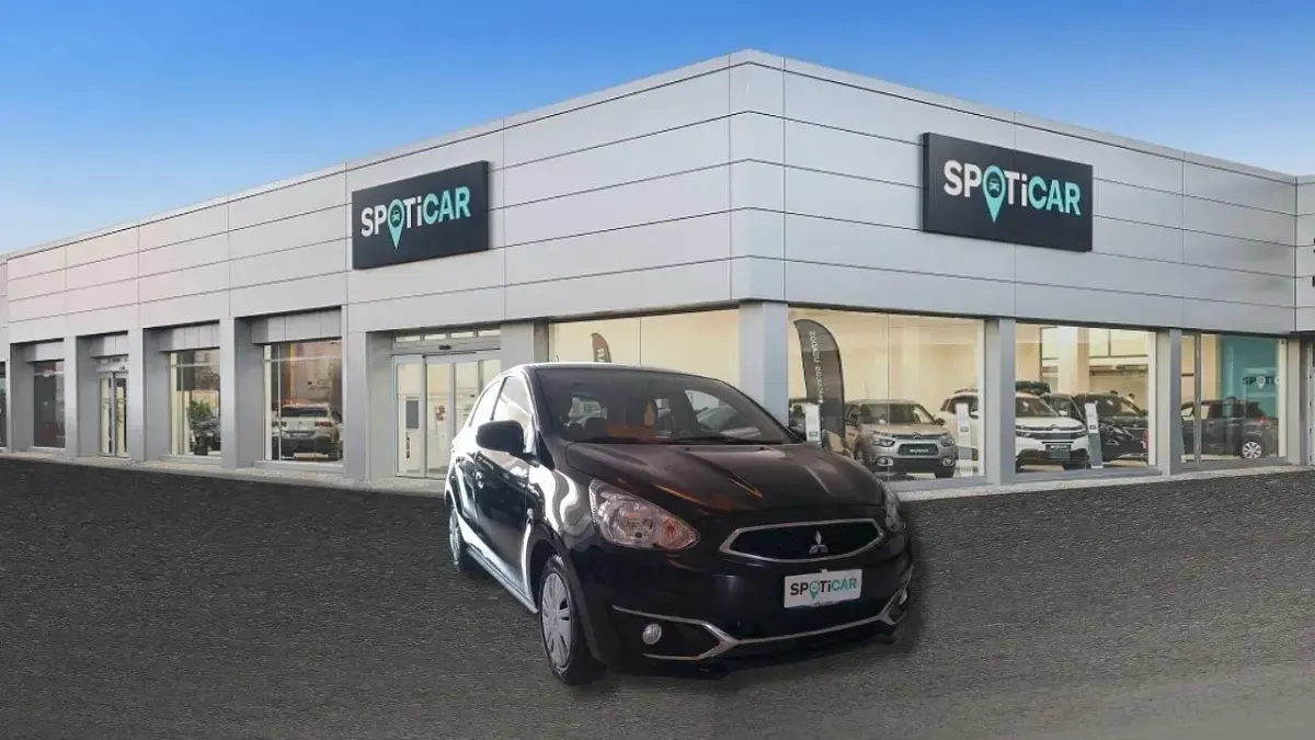 Usata Mitsubishi Space Star Invite 71 CV (52 kW) 2019 Nero Utilitaria