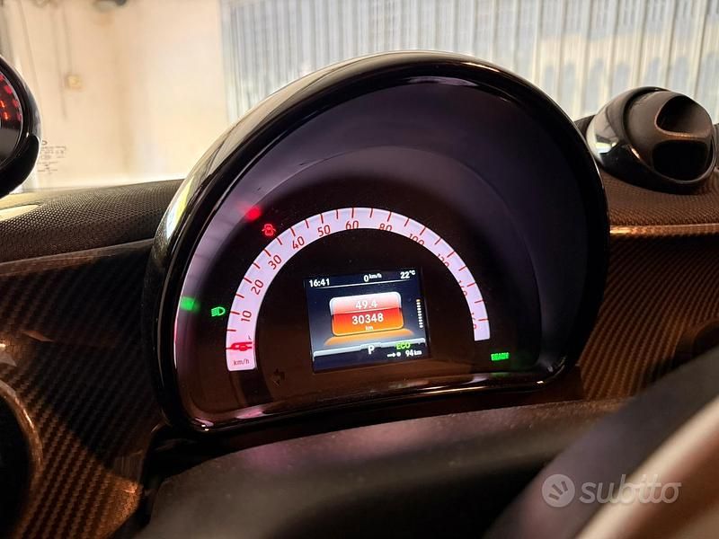 Usata Smart ForTwo Coupé 41 kW (56 CV) 2023 Grigio Utilitaria