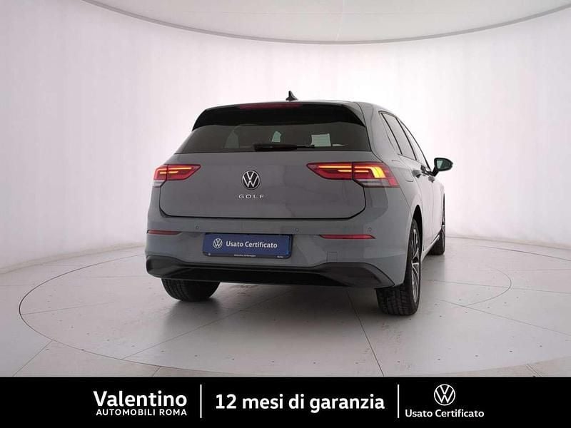 Usata VW Golf VIII Life 110 CV (80 kW) 2021 Grigio Utilitaria