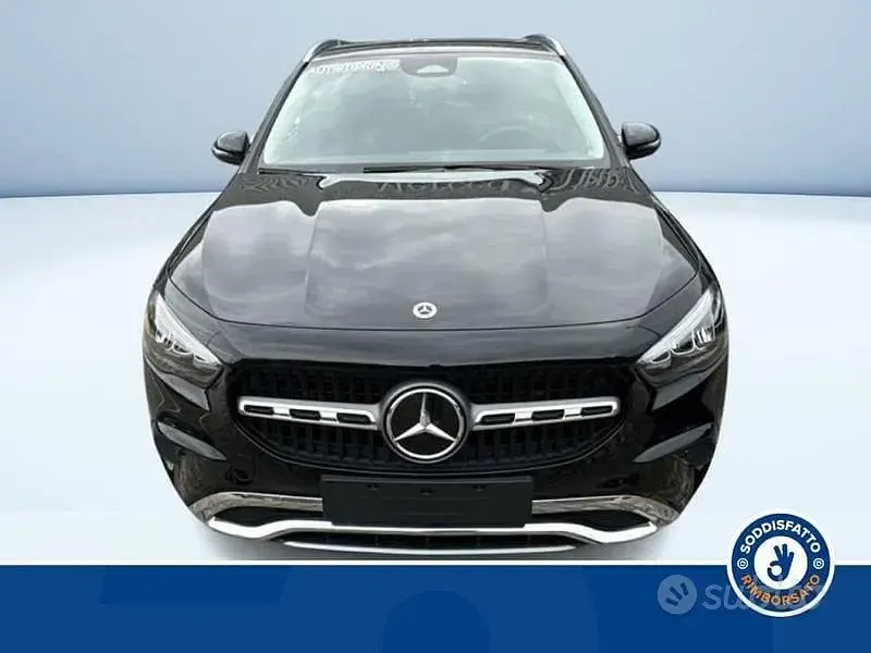 Usata Mercedes GLA180 Advanced 116 CV (85 kW) 2025 Nero SUV