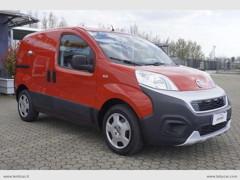 Usata Fiat Fiorino 95 CV (69 kW) 2019 Rosso Monovolume