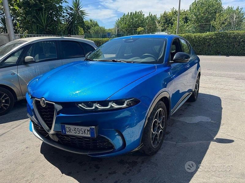 Blu Usata 2023 Alfa Romeo Tonale Ti SUV | 29.500 € (Buon prezzo) - Immagine 1/4