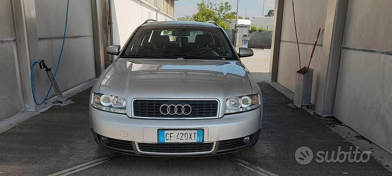 Usata Audi A4 130 CV (95 kW) 2003 Grigio Station wagon