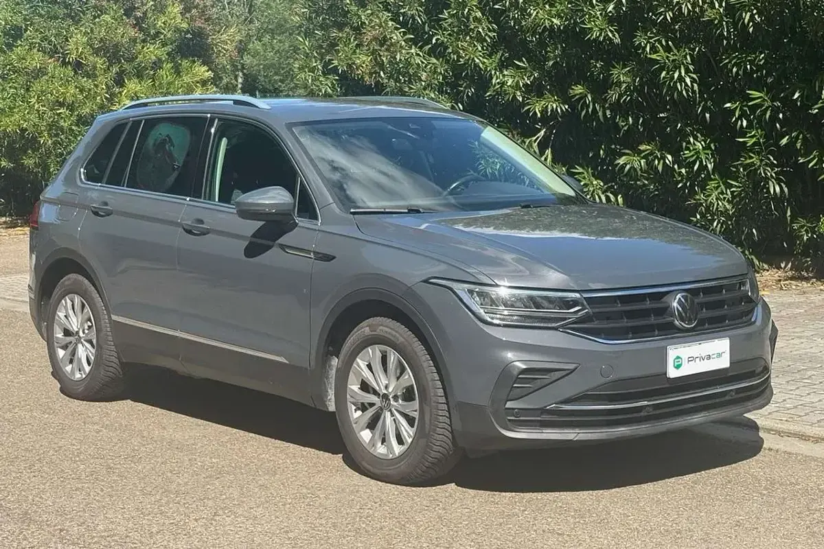 Usata VW Tiguan Life 150 CV (110 kW) 2021 Grigio SUV