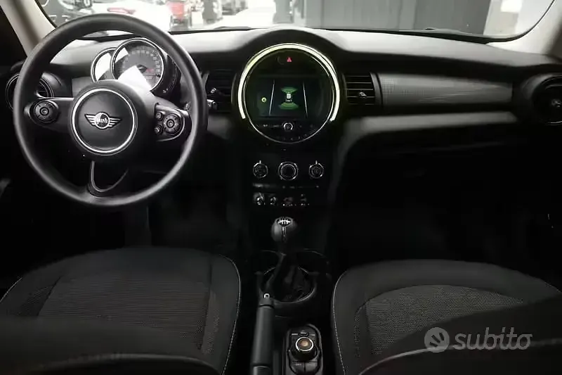 Usata Mini Cooper 136 CV (100 kW) 2018 Nero Utilitaria