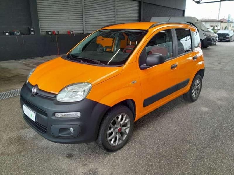 Usata Fiat Panda 4x4 S 80 CV (58 kW) 2017 Arancione Utilitaria