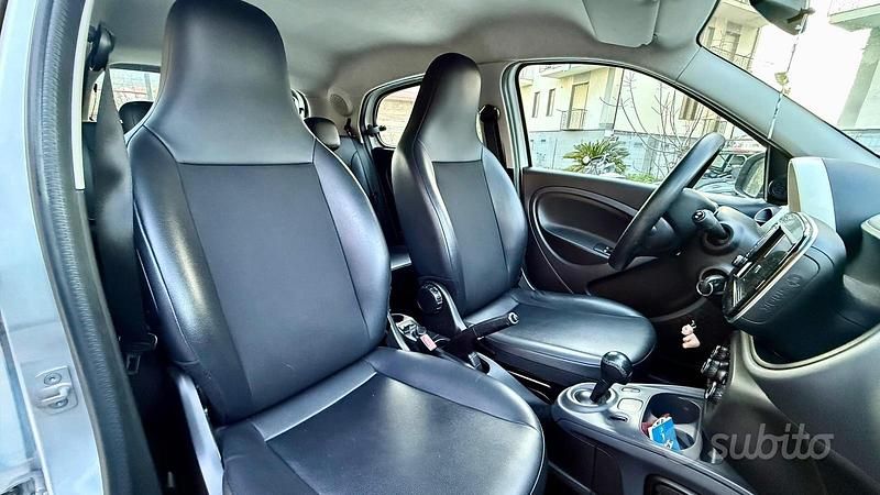 Usata Smart ForFour Passion 2017 Bianco Utilitaria