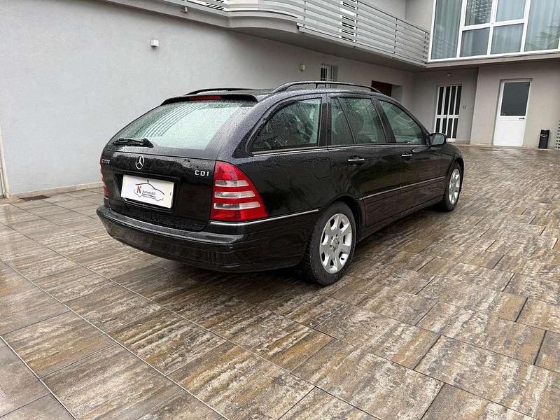 Gebraucht Mercedes C220 Elegance 150 PS (110 kW) 2006 Schwarz Kombi