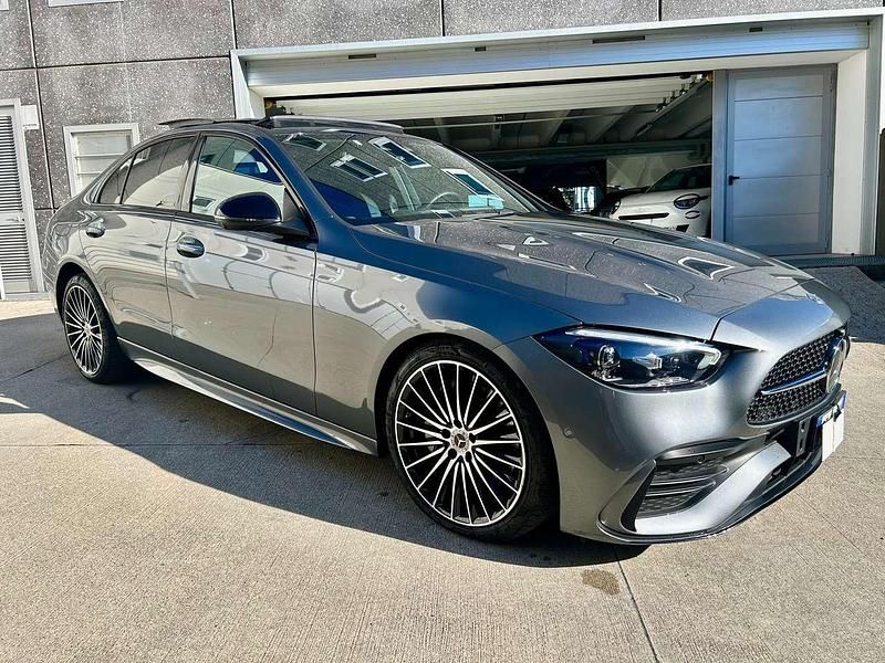 Usata Mercedes C300e AMG Line Premium Plus 265 CV (194 kW) 2024 Grigio Berlina