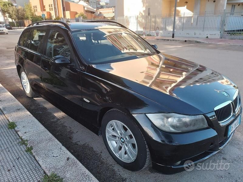 Nero Usata 2007 BMW 320 Station wagon | 1500 € (Super prezzo) - Immagine 1/4