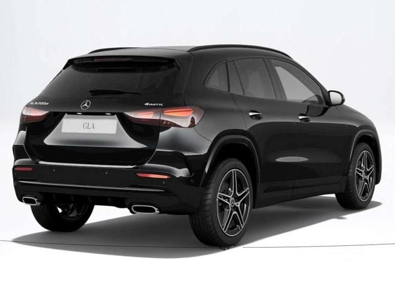 Nuova Mercedes GLA200 Advanced Plus 150 CV (110 kW) 2025 Nero / metallizzato SUV