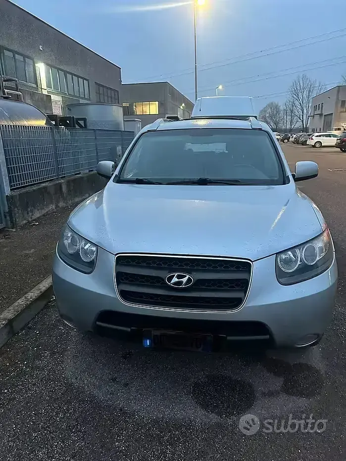 Usata Hyundai Santa Fe 155 CV (114 kW) 2007 Grigio SUV