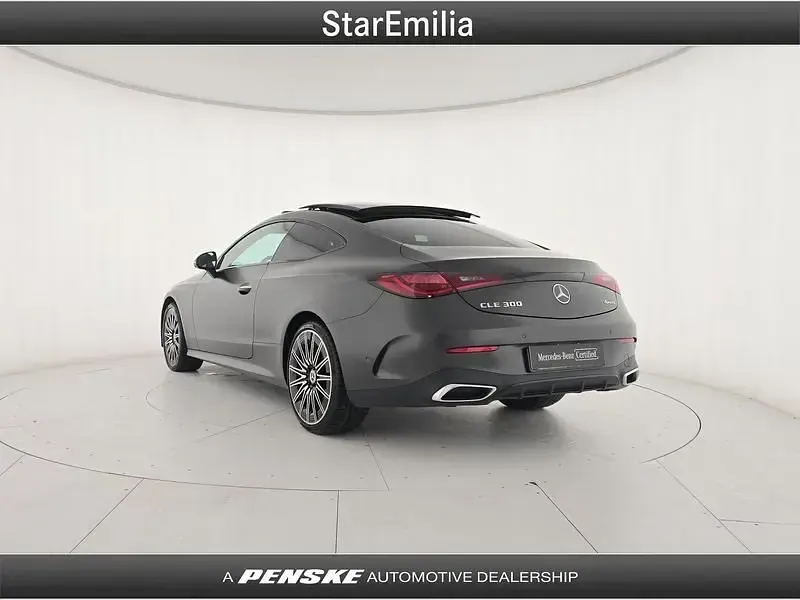 Usado Mercedes CLE300 AMG Line Premium Plus 258 CV (189 kW) 2024 Gris Coupe