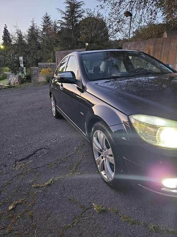 Usata Mercedes C220 Avantgarde 170 CV (125 kW) 2008 Blu/azzurro Berlina