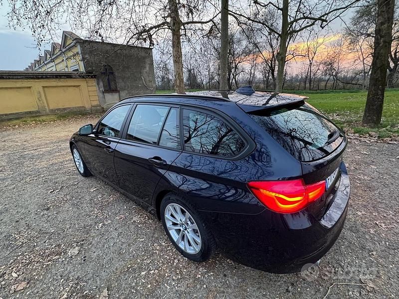 Usata BMW 318 Advantage 150 CV (110 kW) 2016 Blu/azzurro Station wagon