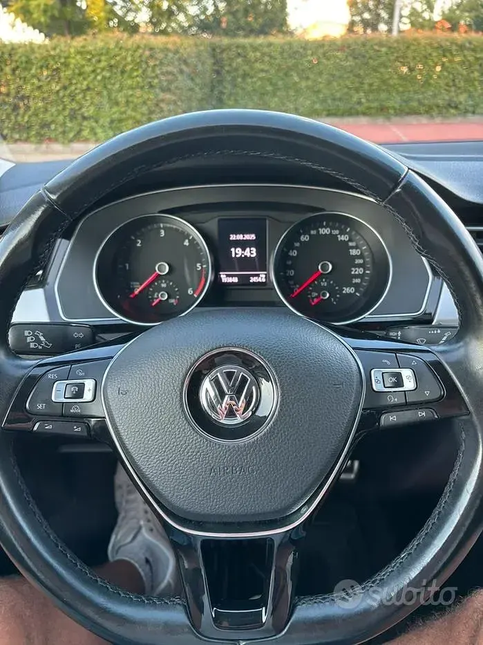 Usata VW Passat 120 CV (88 kW) 2017 Bianco Station wagon