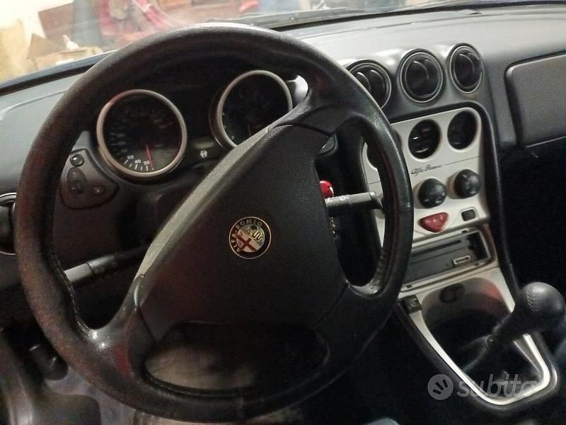 Usata Alfa Romeo GTV 155 CV (114 kW) 1999 Blu Coupé