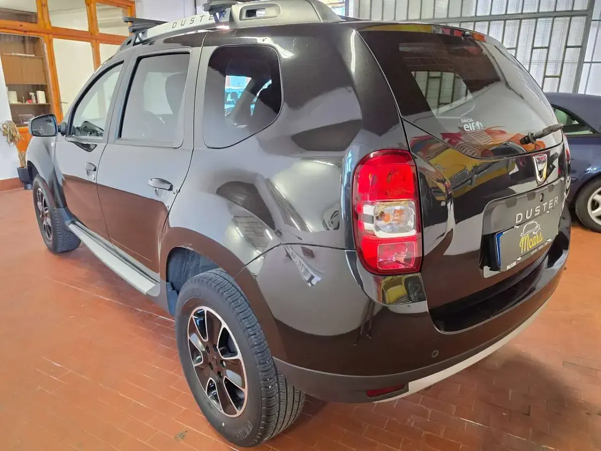 Usata Dacia Duster Black Shadow 125 CV (91 kW) 2017 Nero SUV