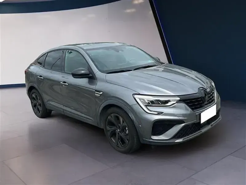 Usata Renault Arkana Engineered 145 CV (106 kW) 2022 Grigio scuro SUV