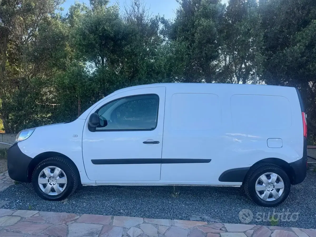 Usata Renault Kangoo 90 CV (66 kW) 2018 Bianco Monovolume