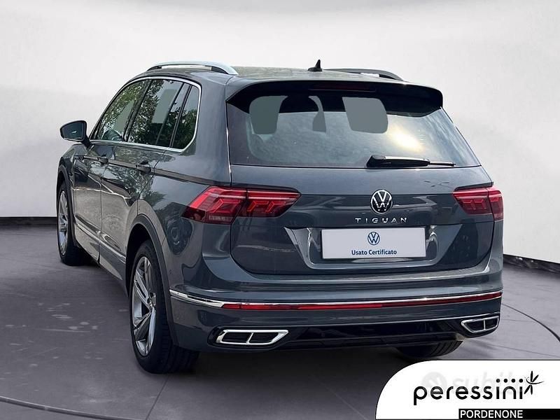 Usata VW Tiguan R-line 150 CV (110 kW) 2022 Grigio SUV