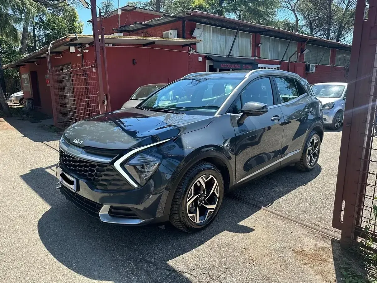 Usata Kia Sportage Style 136 CV (100 kW) 2023 Grigio SUV