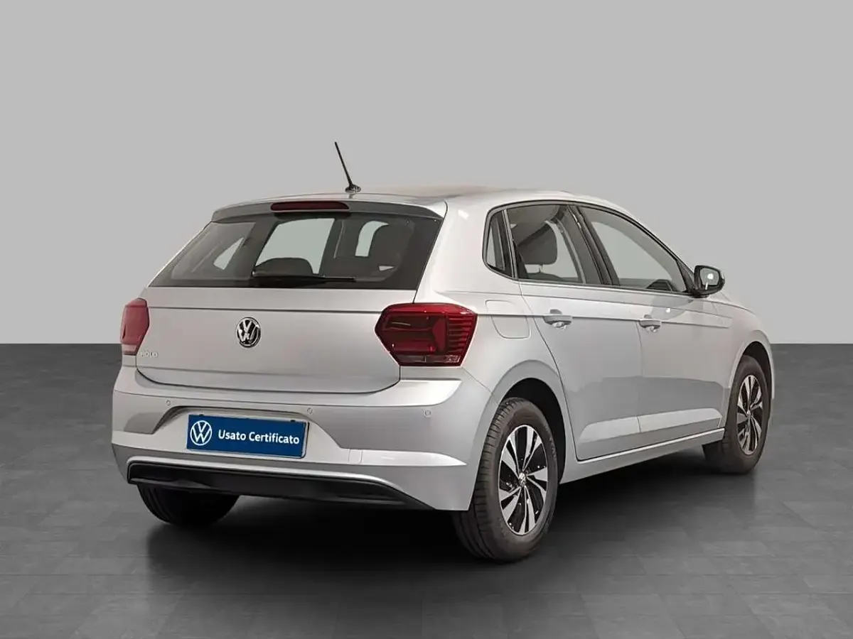 Usata VW Polo Comfortline 80 CV (58 kW) 2020 Argento riflesso metallizzato Utilitaria