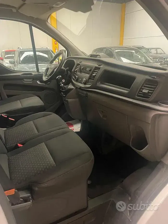 Usata Ford Transit Custom 131 CV (96 kW) 2022 Bianco Berlina