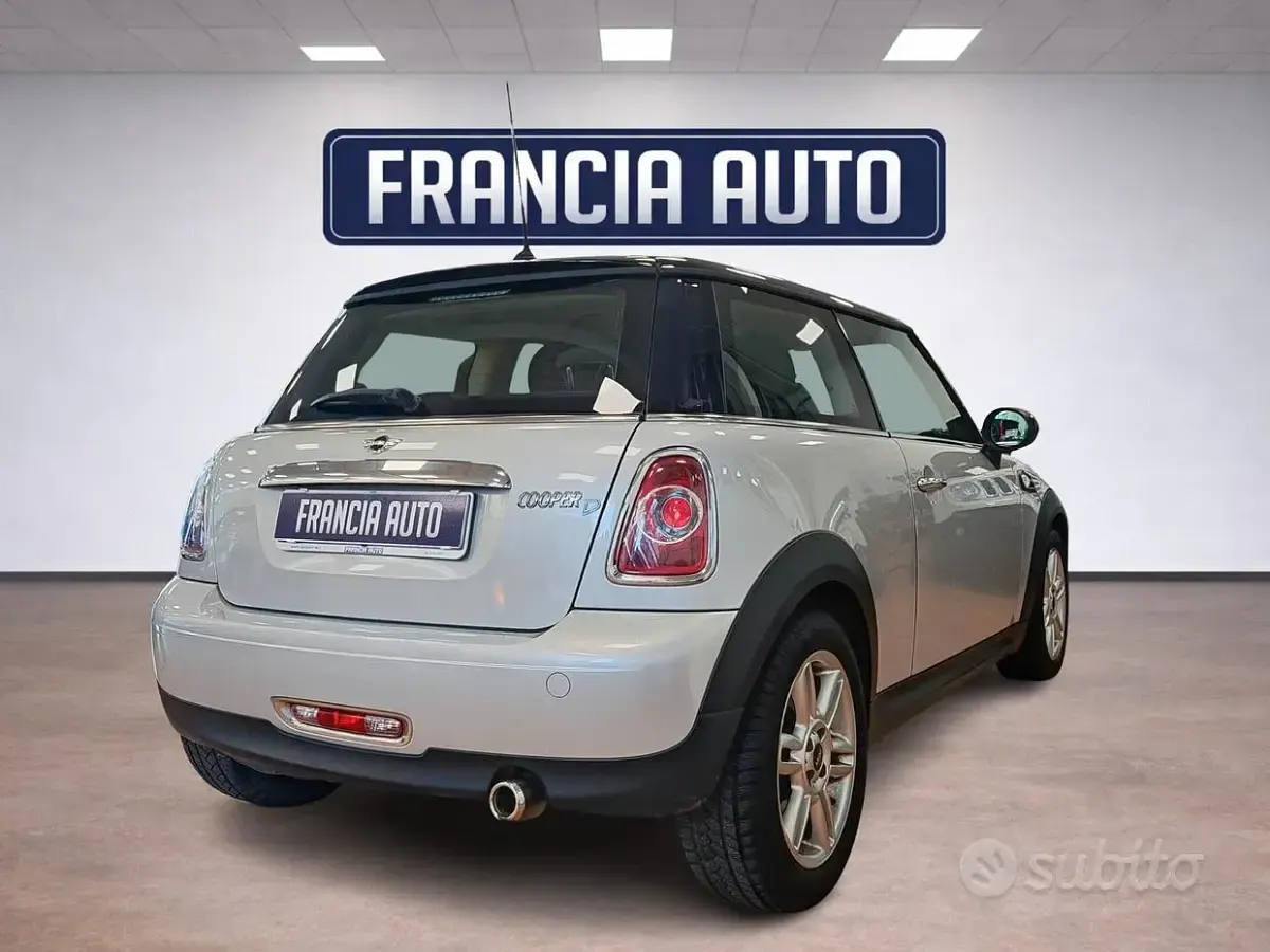 Usata Mini Cooper Coupé 111 CV (81 kW) 2011 Argento Coupé