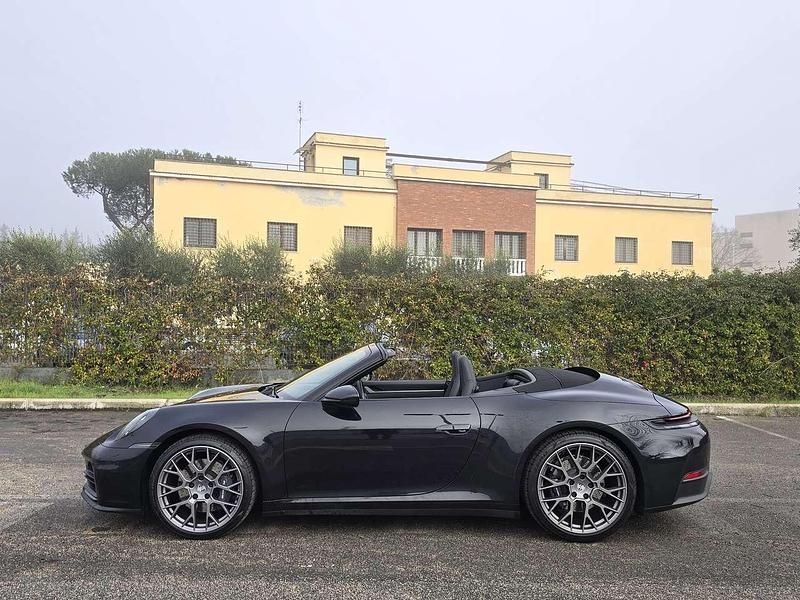 Usata Porsche 911 Carrera Cabriolet 394 CV (289 kW) 2024 Other Cabrio
