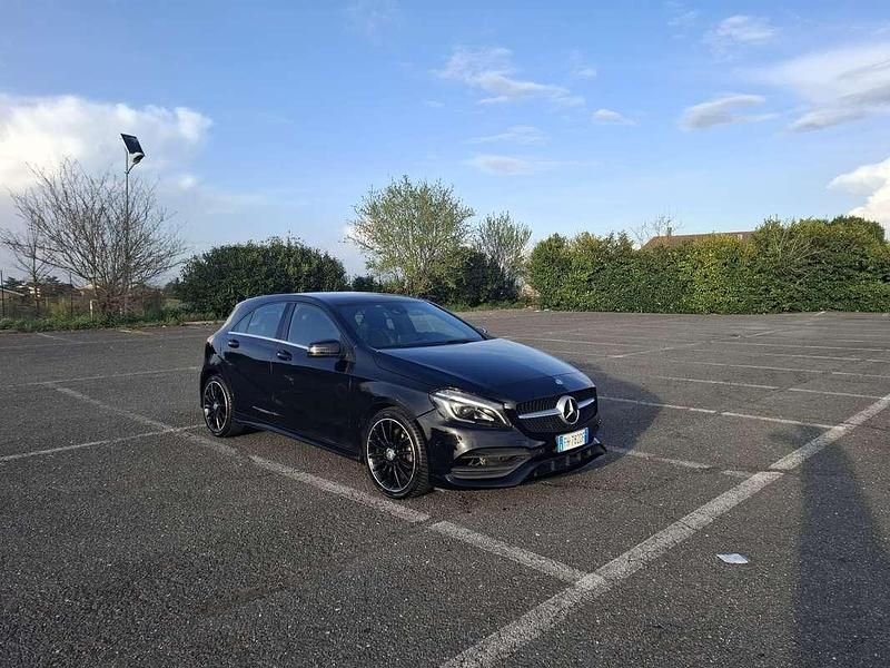 Usata Mercedes A160 Business 90 CV (66 kW) 2017 Nero Berlina