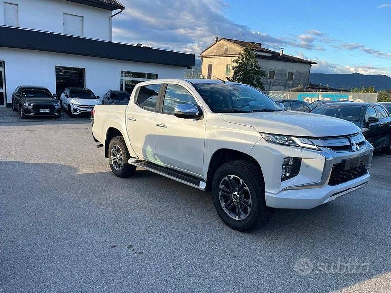 Usata Mitsubishi L200 Intense 154 CV (113 kW) 2019 Bianco Pick-up