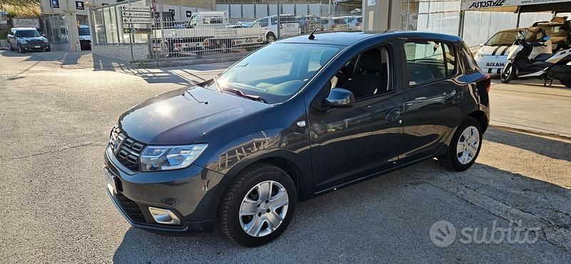 Usata Dacia Sandero Stepway 75 CV (55 kW) 2020 Grigio Berlina