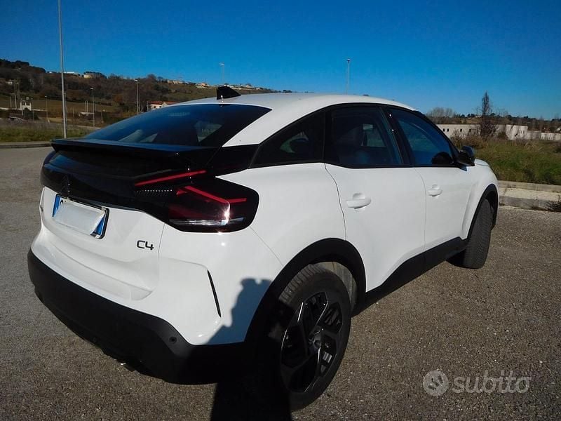Usata Citroën C4 131 CV (96 kW) 2023 Bianco Berlina